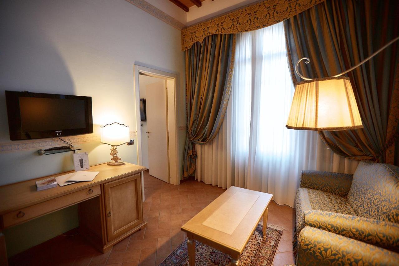 Hotel Villa Il Patriarca Chiusi Exteriör bild