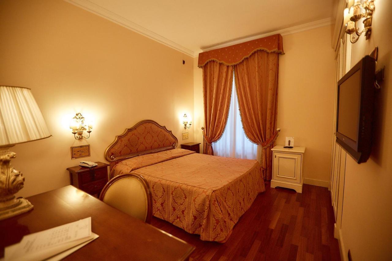 Hotel Villa Il Patriarca Chiusi Exteriör bild